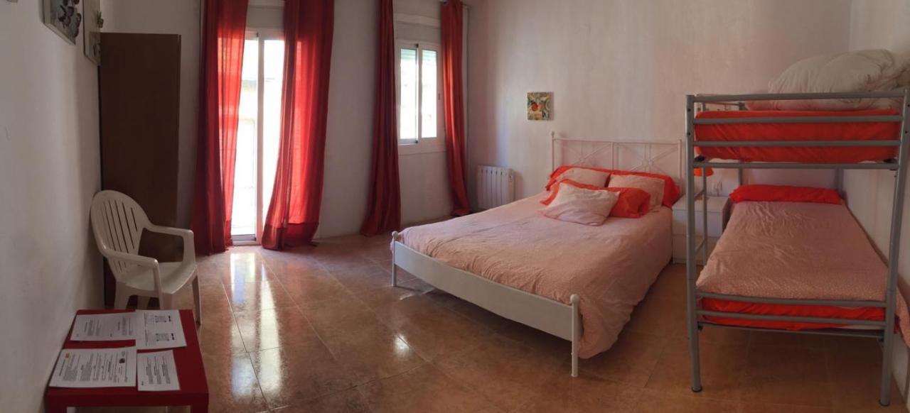 Reus Apartments Экстерьер фото