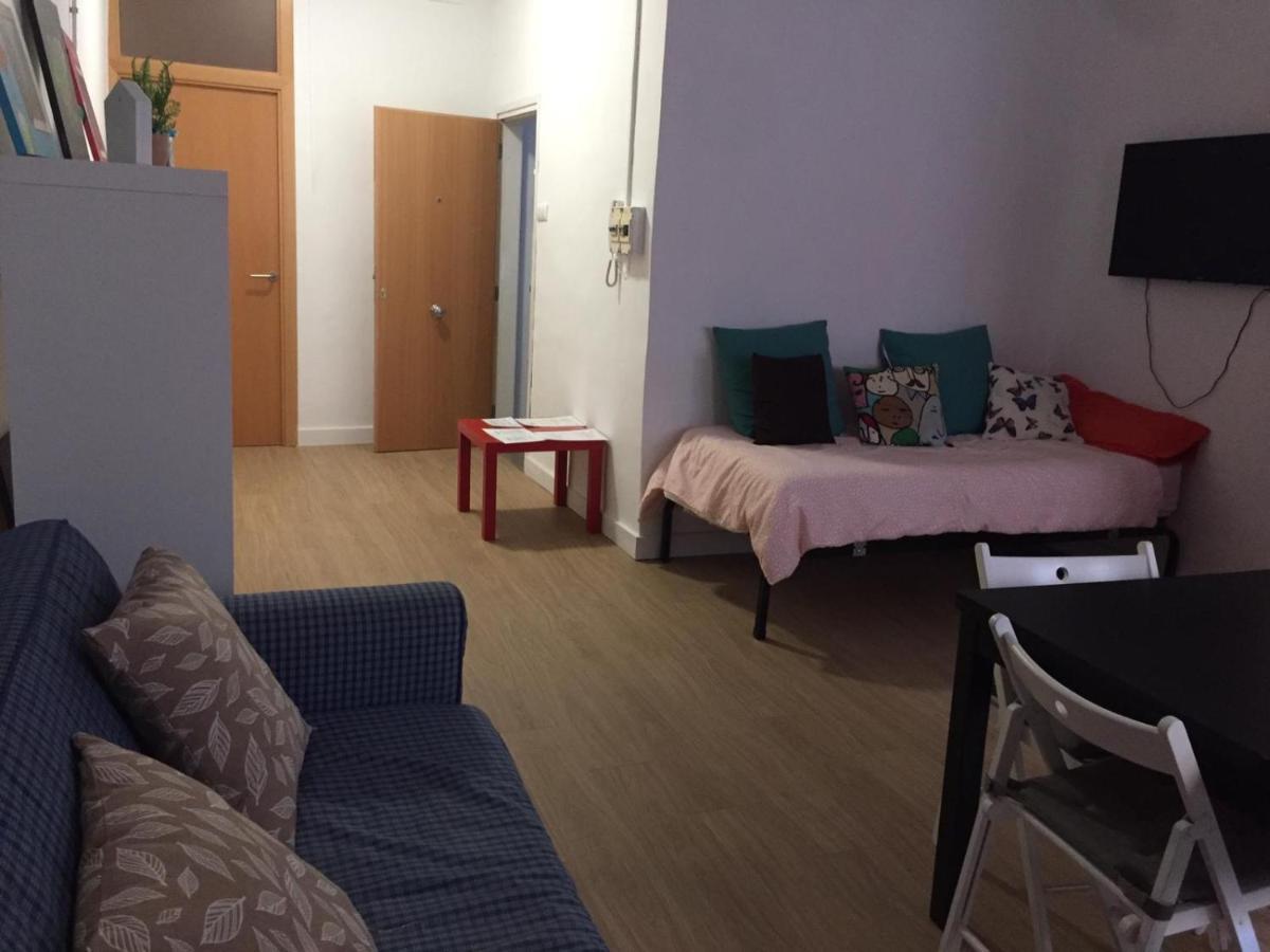 Reus Apartments Экстерьер фото
