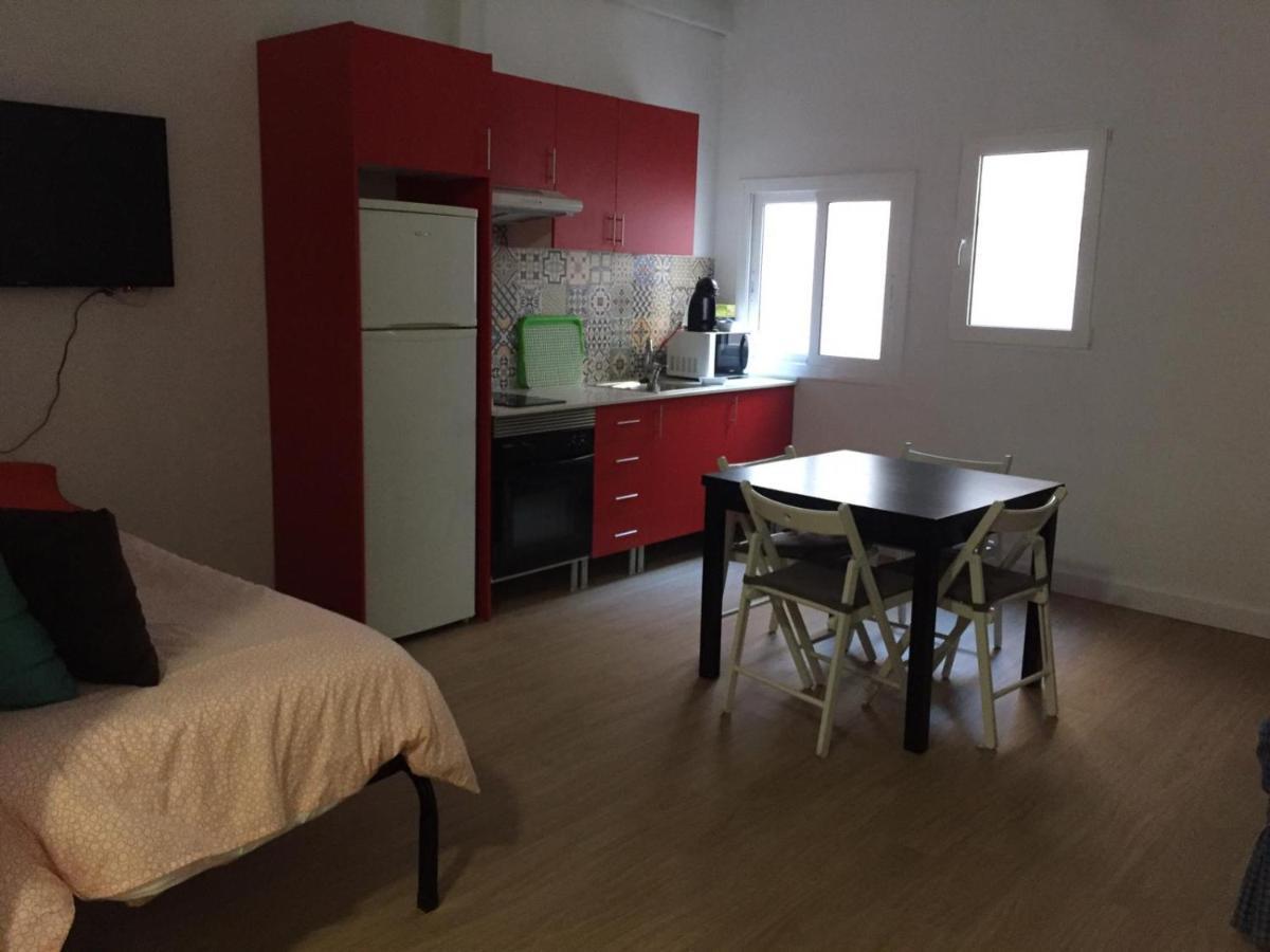 Reus Apartments Экстерьер фото