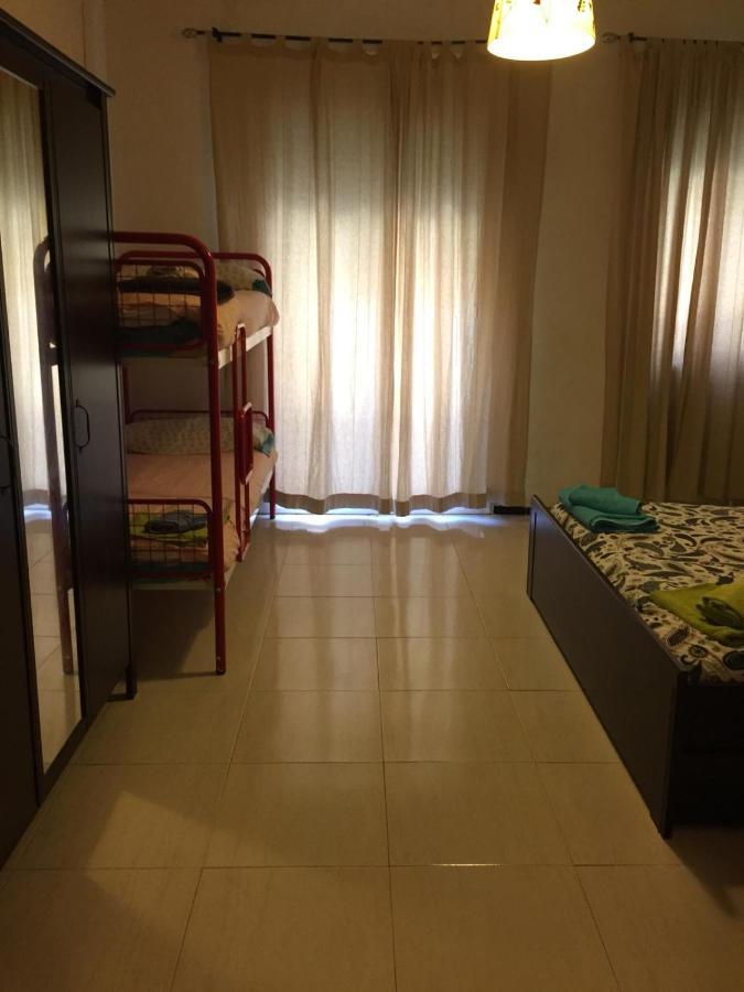 Reus Apartments Экстерьер фото