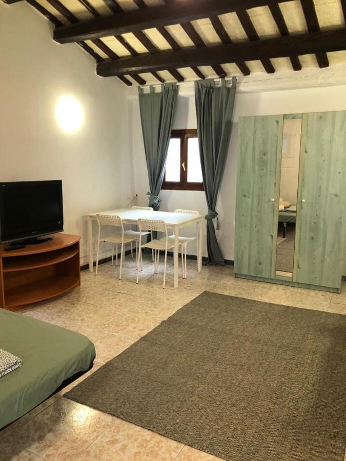 Reus Apartments Экстерьер фото
